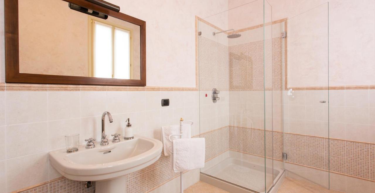 B&B Residence Il Ciliegio , Via Villa Superiore 93 Luzzara Suzzara Bagian luar foto
