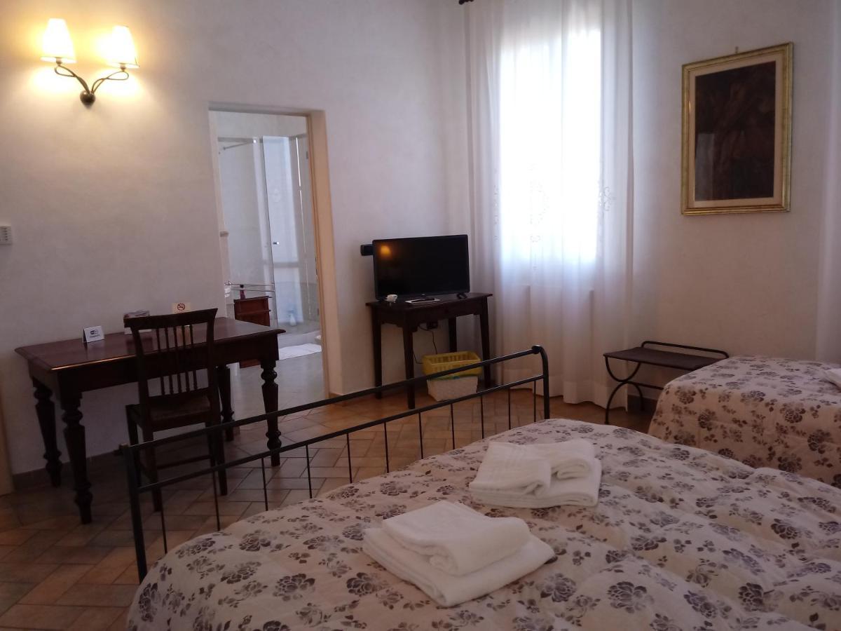 B&B Residence Il Ciliegio , Via Villa Superiore 93 Luzzara Suzzara Bagian luar foto
