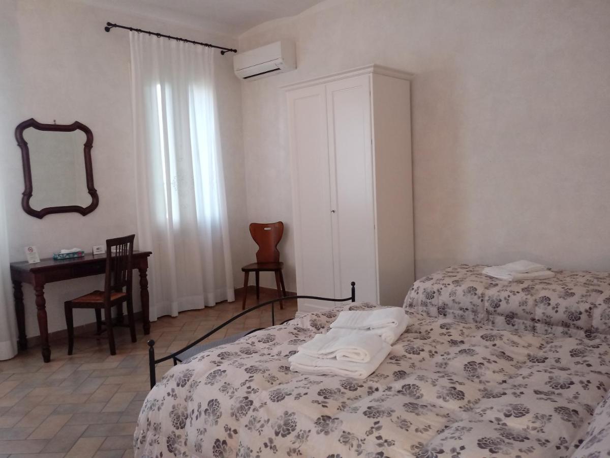 B&B Residence Il Ciliegio , Via Villa Superiore 93 Luzzara Suzzara Bagian luar foto