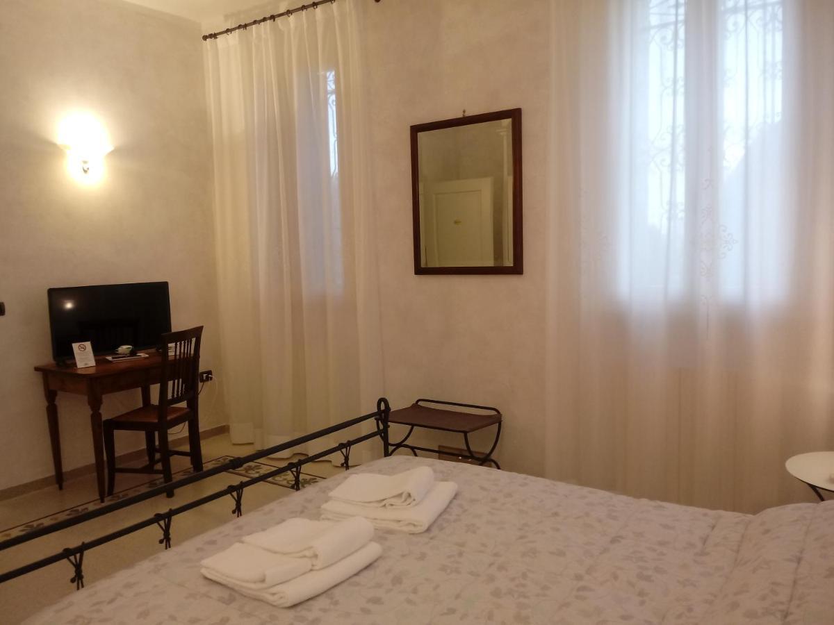 B&B Residence Il Ciliegio , Via Villa Superiore 93 Luzzara Suzzara Bagian luar foto